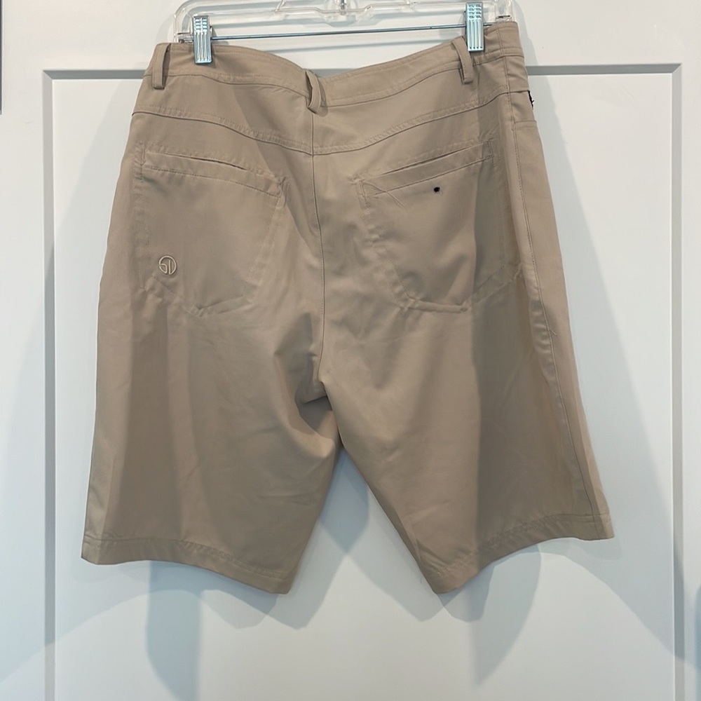 Travis Mathew Golf shorts